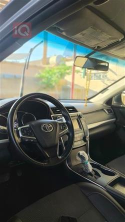 تۆیۆتا کامری